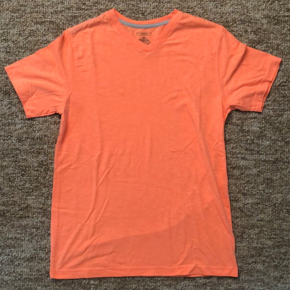 Mens medium No Boundaries athletic shirt